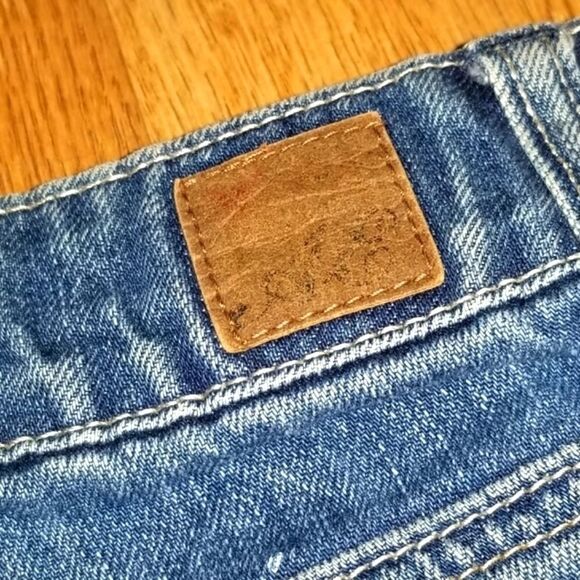 American Eagle Paint Splash Denim Shorts - Picture 5 of 8